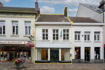 Commercieel te koop in Tielt disponible aux enchères