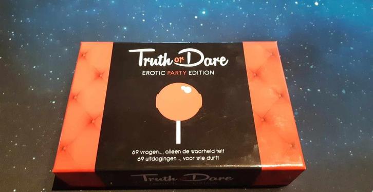 Truth or Dare Erotic Party Edition - NL Rood - 5€, Hobby en Vrije tijd, Gezelschapsspellen | Bordspellen, Zo goed als nieuw, Een of twee spelers