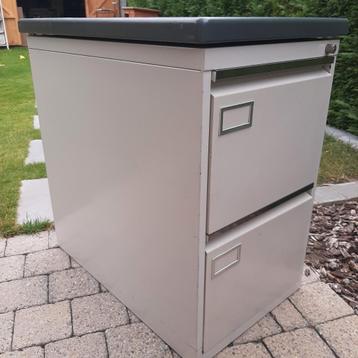 Metalen ladekast,archiefkast . beschikbaar voor biedingen