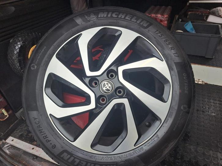 jantes Toyota Aygo X, Autos : Pièces & Accessoires, Carrosserie & Tôlerie, Toyota, Utilisé, Enlèvement