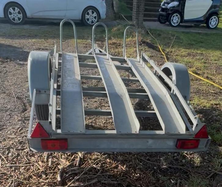 À vendre Remorque moto 3 rails galvanisée, Autos : Divers, Remorques, Comme neuf, Enlèvement ou Envoi