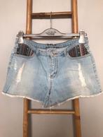 Vila gescheurde / gaten jeans short met zakpatronen., Gedragen, Vila, Short