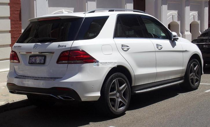 W166 TREEPLANKEN MERCEDES GLE SUV 166 ZIJSKIRTS SIDE STEPS S, Auto-onderdelen, Carrosserie, Links, Gebruikt, 6 maanden garantie