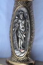 Glaive d'Alexandre le grand ., Enlèvement, Armée de terre