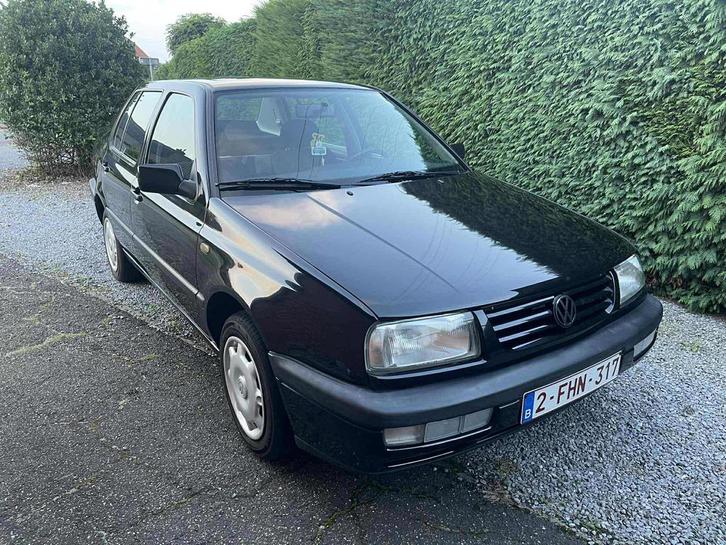 VW Vento 1.9D 1997, Auto's, Volkswagen, Particulier, Vento, Airbags, Apple Carplay, Centrale vergrendeling, Metaalkleur, Open dak