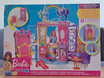 Barbie Dreamtopia Fairytale Castle (opvouwbaar) + pop beschikbaar voor biedingen