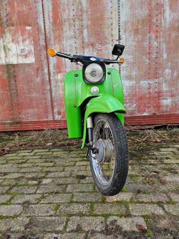 Simson Schwalbe met DDR papieren  beschikbaar voor biedingen