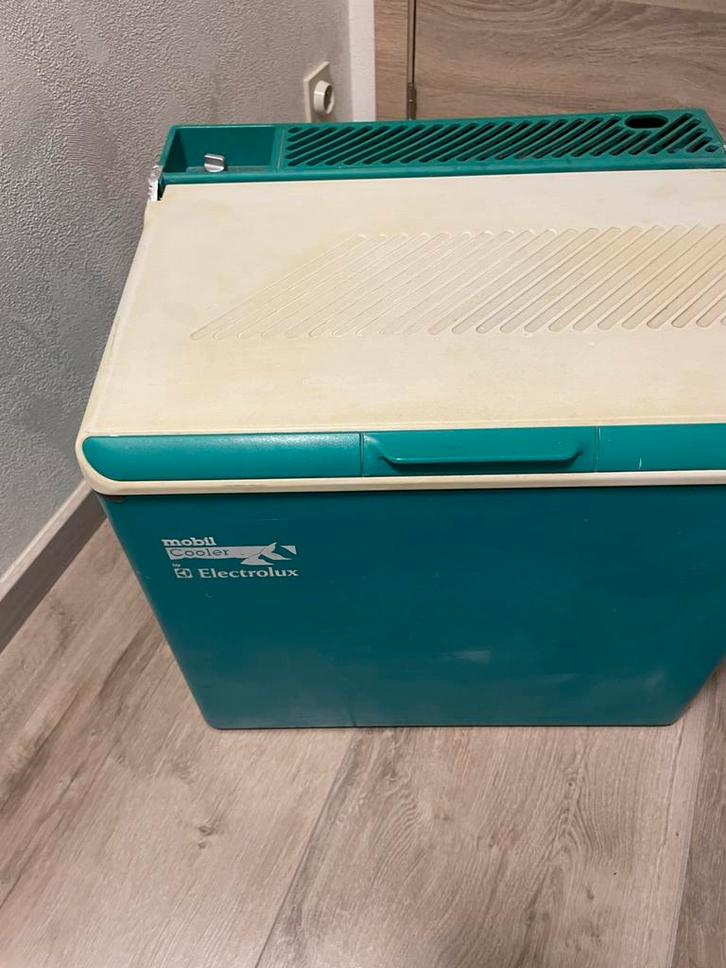 Campeer frigo, Caravans en Kamperen, Koelboxen, Zo goed als nieuw, Ophalen