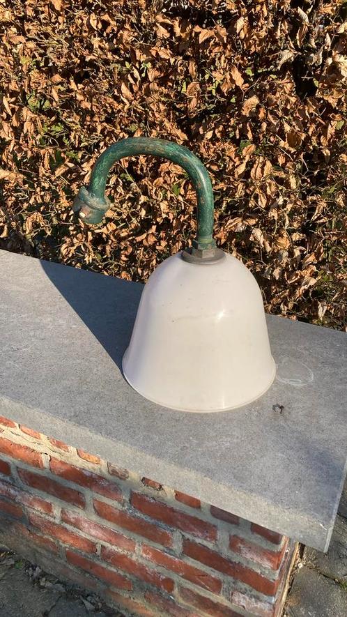 Oude straatverlichting, met twee reserve lampekappen !, Huis en Inrichting, Lampen | Wandlampen, Gebruikt, Kunststof, Metaal, Ophalen