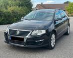 Volkswagen Passat 1.6 CR TDi BlueMotion Jaar 2010 euro5, Auto's, Euro 5, Zwart, Overige bekleding, Zwart