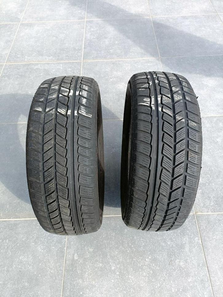 Winterbanden 195/60 R15 ik heb (gebruikt), Auto-onderdelen, Banden en Velgen, Band(en), Winterbanden, 15 inch, 195 mm, Personenwagen