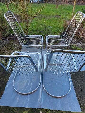 Chaise vintage année 1970 beschikbaar voor biedingen