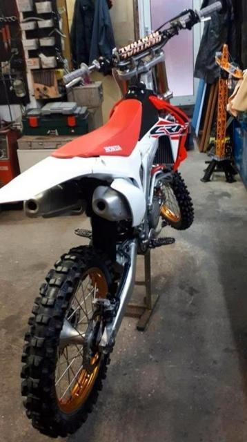 Honda crf 250  beschikbaar voor biedingen