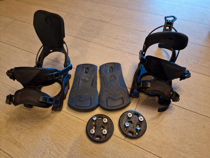 Flow snowboard bindingen medium, Sport en Fitness, Snowboarden, Gebruikt, Bindingen, Ophalen