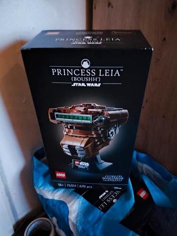 Lego Leia Helm beschikbaar voor biedingen