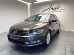 Volkswagen Passat 1.6 TDi BlueMotion *SIEGE CHAUFF*TOIT OUV*, Auto's, Volkswagen, 105 pk, Gebruikt, Zwart, Bruin