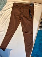 Bruine Guess broek, Kleding | Dames, Broeken en Pantalons, Guess, Bruin, Verzenden, Maat 46/48 (XL) of groter