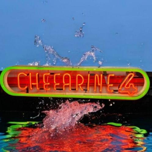 Neonlamp, neon reclame van Chefarine 4 pijnstillers., Verzamelen, Merken en Reclamevoorwerpen, Gebruikt, Lichtbak of (neon) lamp