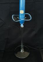 Fijne glazen kandelaar met zachtblauwe accenten + kaars, Comme neuf, Chandelier, Bleu, 25 à 50 cm