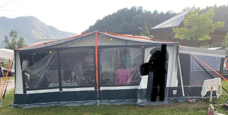 Voortent Dorema Bergamo maat 14/sf, Caravans en Kamperen, Tenten, Zo goed als nieuw, Ophalen