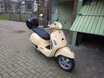 Vespa gts 125cc 8000 km 2011, Fietsen en Brommers, Scooters | Vespa, Ophalen, Zo goed als nieuw