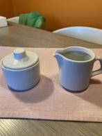 Melk en suikerpotje hotel porselein de 2 stuks voor 2 euro, Diversen, Ophalen, Zo goed als nieuw