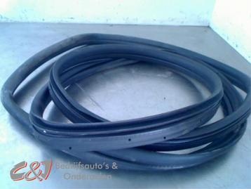 Portierrubber 2Deurs rechts van een Peugeot Boxer beschikbaar voor biedingen