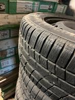 Set winterbanden op stalen velgen Audi A4 – 205/55 R16, Ophalen, Zo goed als nieuw