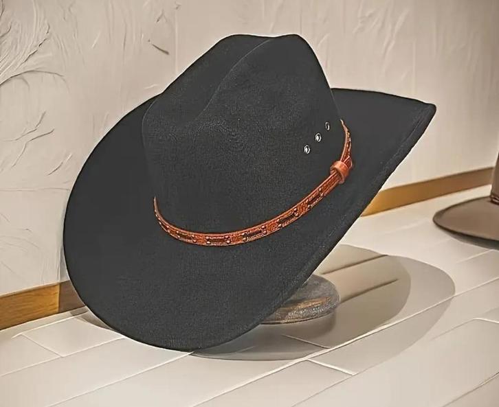 Cowboy hoed Zwart met mooie bruine Leder riemgesp (Nieuw), Kleding | Heren, Hoeden en Petten, Nieuw, Hoed, Ophalen