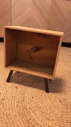 Petit meuble en bois avec pieds métal – style industriel, Enlèvement, Comme neuf
