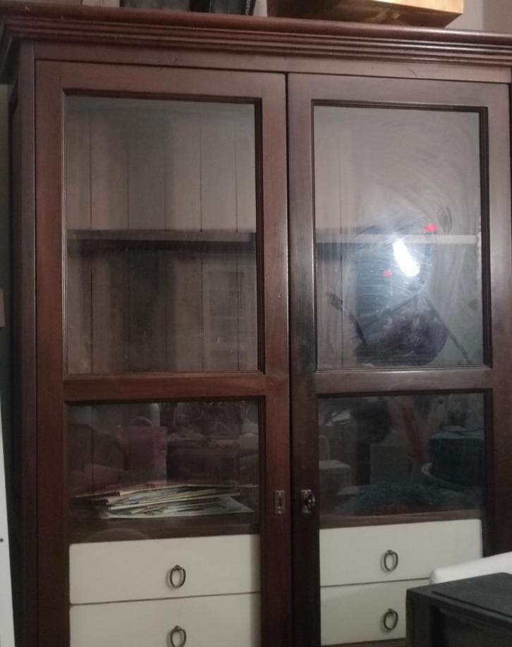 Raam in de woonkamer, Huis en Inrichting, Kasten | Vitrinekasten, Gebruikt, 150 tot 200 cm, 50 tot 100 cm, 25 tot 50 cm, Met lade(s)