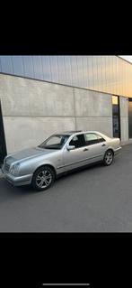 Mercedes benz 280 v6 w210 1997 228000km full option, Auto's, Mercedes-Benz, Particulier, Te koop, Open dak