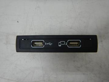 Mercedes-Benz G-Klasse W463 USB Aansluiting A1728202000 beschikbaar voor biedingen