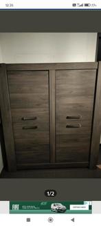 Eetkamer kast in zeer goede staat en stevige kwaliteit., Huis en Inrichting, Kasten | Overige, Ophalen, Zo goed als nieuw