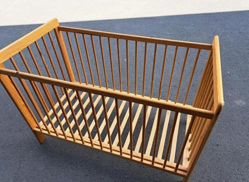Lit Bébé En Bois Massif (124 x 66 x 80 cm), Kinderen en Baby's, Babywiegjes en Ledikanten, Gebruikt, Ledikant, Ophalen