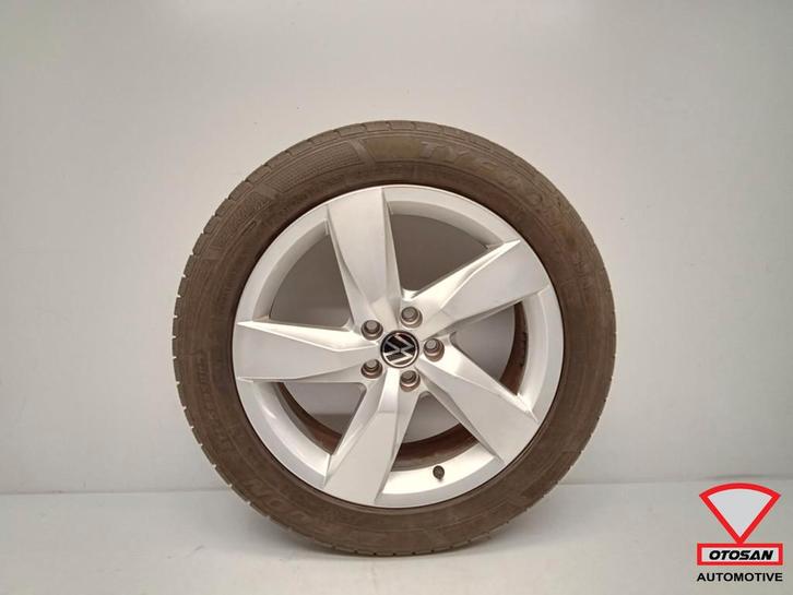VW T-Cross Chesterfield Velg 17Inch Tyfoon 4Season 2GM601025, Auto-onderdelen, Carrosserie, Volkswagen, Gebruikt