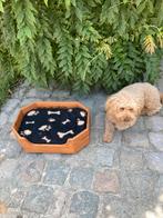 Honden of katten nestje zelf gemaakt maar te klein voor Nola, Ophalen, Zo goed als nieuw