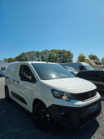 *PEUGEOT PARTNER LICHTEVRACHT-AIRCO-PDC-CRUIS-TREKHAAK* beschikbaar voor biedingen