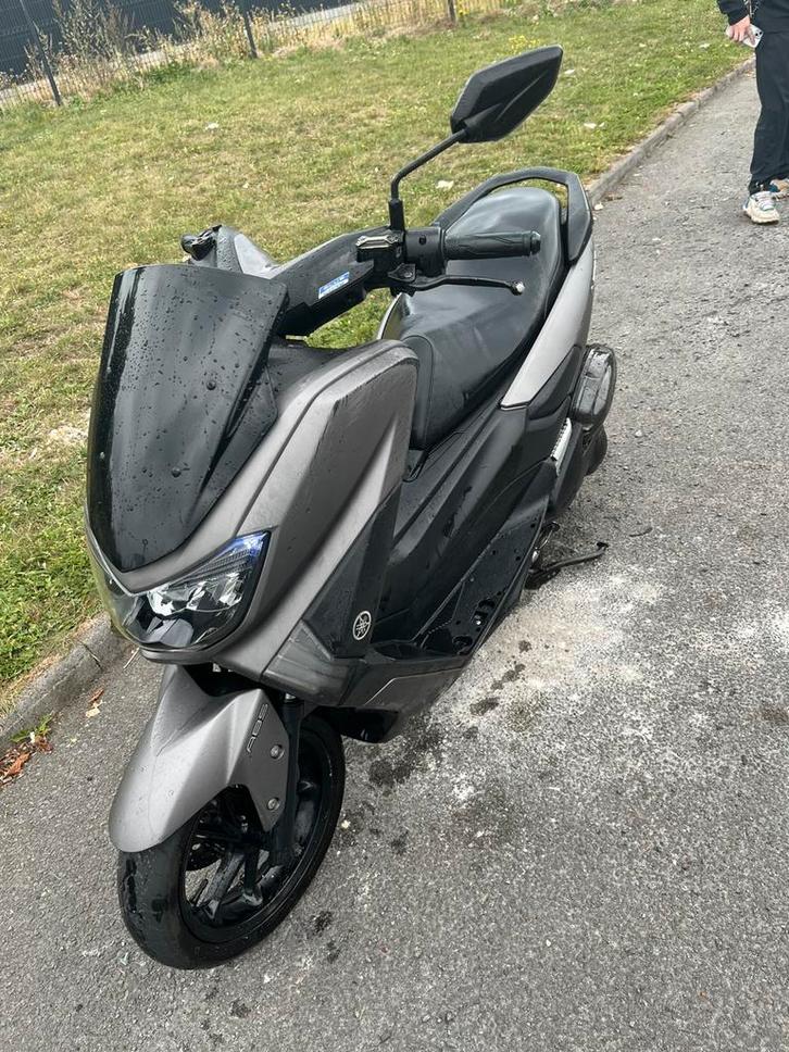 N-max 125, Fietsen en Brommers, Scooters | Yamaha, Zo goed als nieuw, Overige modellen, Benzine, Ophalen