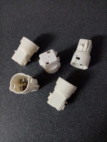 6 x nieuw B22 ( bajonet ) naar E27 fitting verloopfitting. beschikbaar voor biedingen