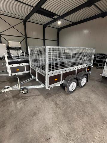 aanhangwagen / bakwagens 2025 beschikbaar voor biedingen