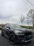 *BMW X1 S-DRIVE 16DA 8 TRAPS AUTOMAAT//LED//PDC//ALU VELGEN*, USB, Stof, Zwart, Bedrijf