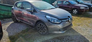 Renault Clio crashte  beschikbaar voor biedingen