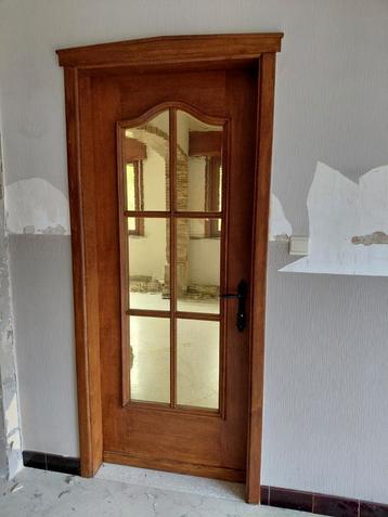 5 volhouten binnendeuren EIK met geel glas beschikbaar voor biedingen