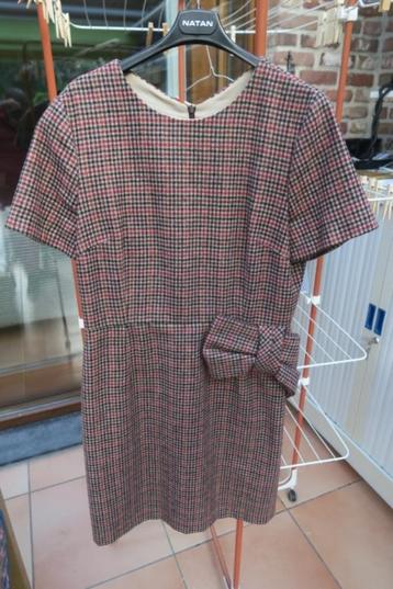 Kleedje nieuw ruitjes bruin rood strik Blugirl mt 38-40 beschikbaar voor biedingen