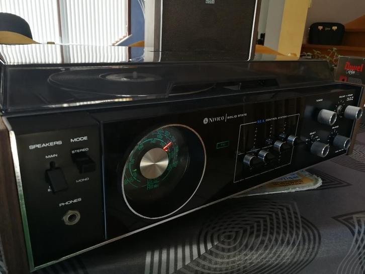 Nivico (JVC) MSL-501L uit 1970 met originele luidsprekers, Antiek en Kunst, Antiek | Tv's en Audio, Ophalen