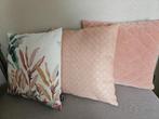 3 sierkussens, Ophalen, Zo goed als nieuw, Roze, Vierkant