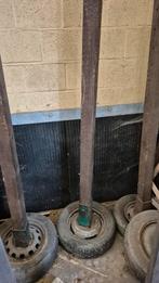 8 Staanders zonder lepels, Ophalen