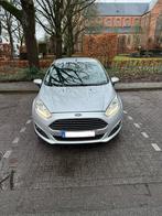 Ford Fiesta / Euro 6b / Distributieriem / Ford onderhouden, Auto's, Euro 6, 5 deurs, Particulier, Zilver of Grijs