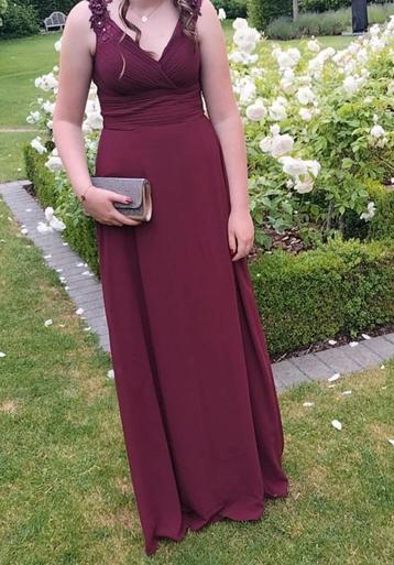 Galajurk bordeaux Eva & Lola S beschikbaar voor biedingen